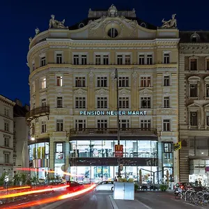 Neuer Markt Guest house